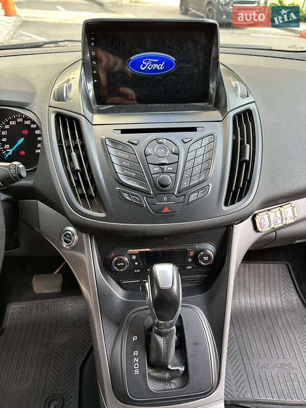 Внедорожник / Кроссовер Ford Kuga 2013 в Киеве