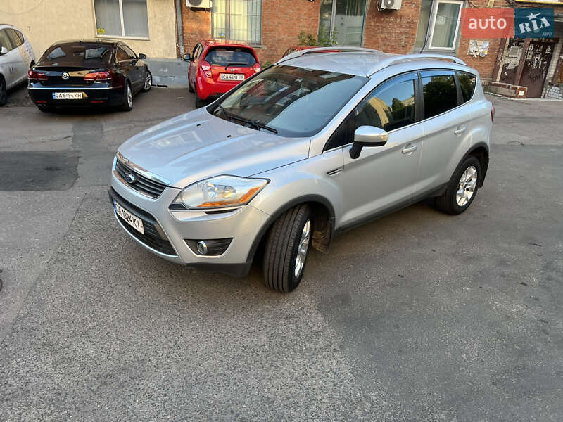 Позашляховик / Кросовер Ford Kuga 2011 в Черкасах