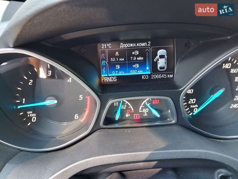Внедорожник / Кроссовер Ford Kuga 2016 в Каменке
