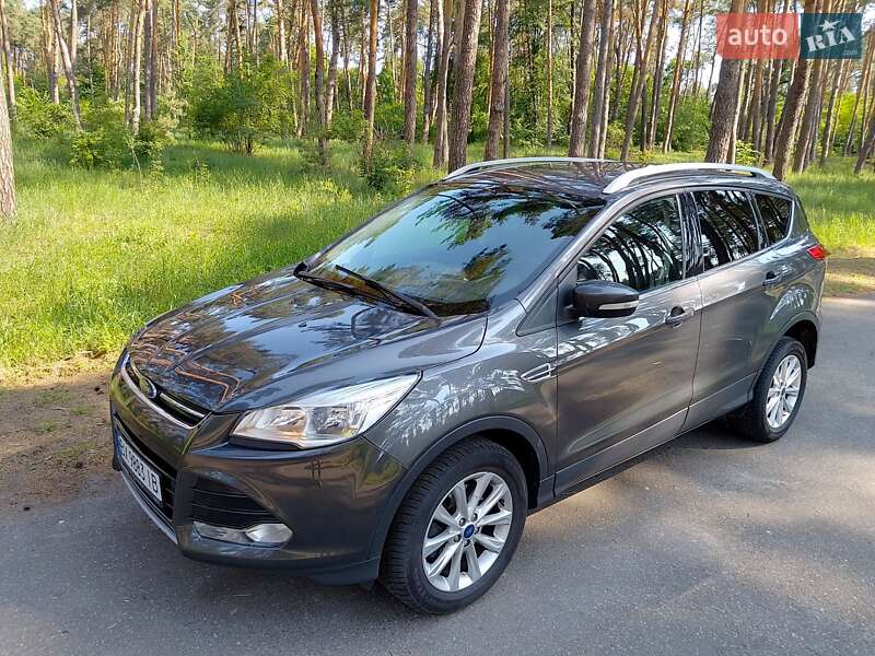 Внедорожник / Кроссовер Ford Kuga 2016 в Каменке