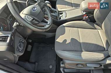 Внедорожник / Кроссовер Ford Kuga 2019 в 