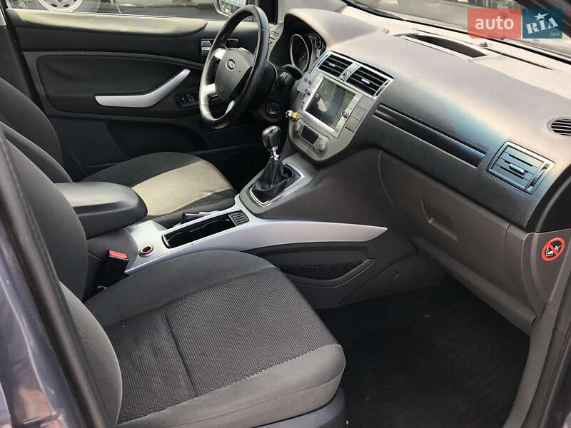 Внедорожник / Кроссовер Ford Kuga 2011 в Ровно