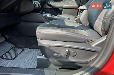 Внедорожник / Кроссовер Ford Kuga 2022 в 