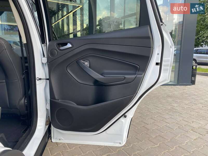 Внедорожник / Кроссовер Ford Kuga 2019 в Одессе