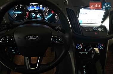 Внедорожник / Кроссовер Ford Kuga 2018 в 