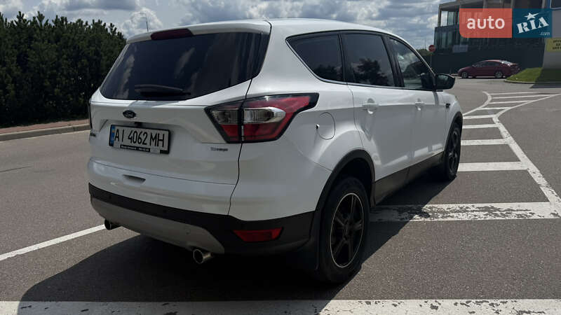 Позашляховик / Кросовер Ford Kuga 2017 в Боярці