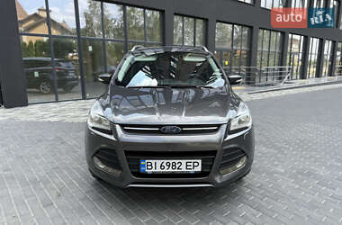 Внедорожник / Кроссовер Ford Kuga 2016 в 