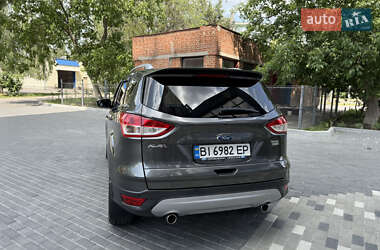 Внедорожник / Кроссовер Ford Kuga 2016 в 
