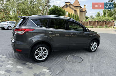 Внедорожник / Кроссовер Ford Kuga 2016 в 