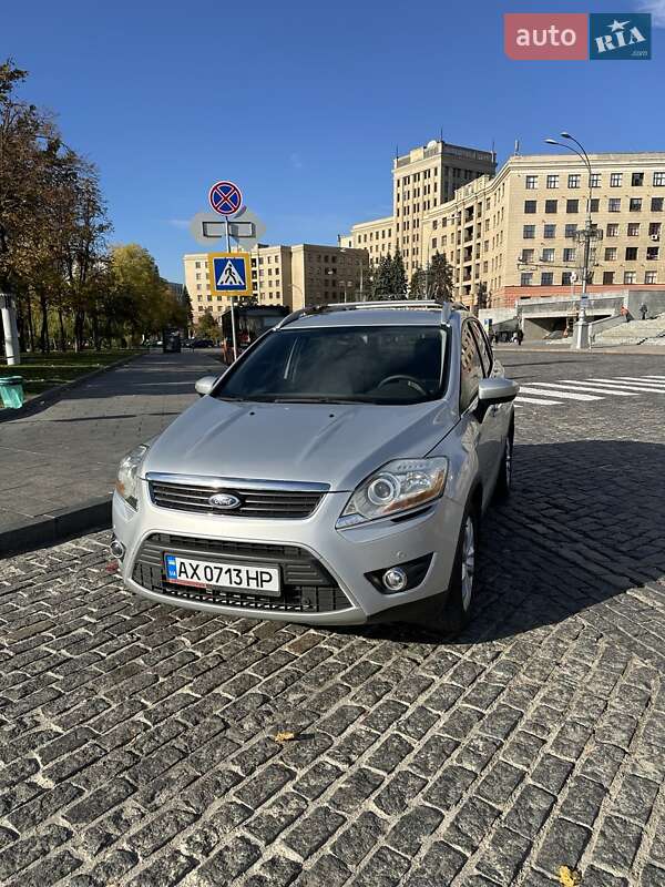 Позашляховик / Кросовер Ford Kuga 2011 в Харкові