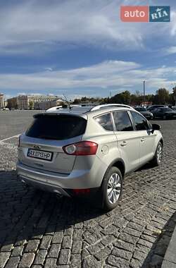 Внедорожник / Кроссовер Ford Kuga 2011 в 