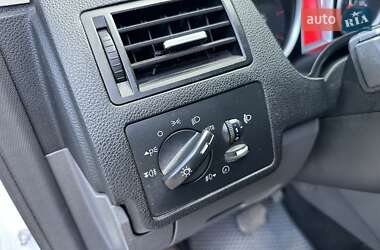 Внедорожник / Кроссовер Ford Kuga 2011 в 