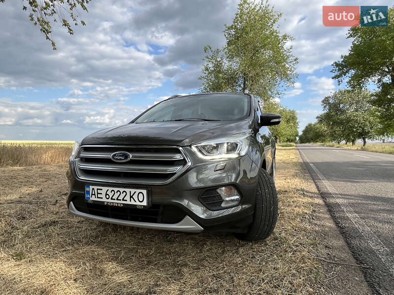 Внедорожник / Кроссовер Ford Kuga 2019 в Пятихатках