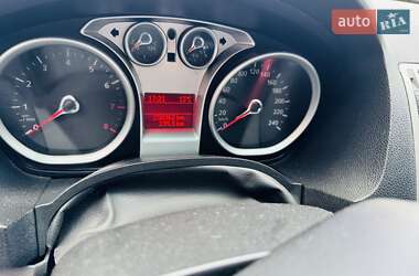 Позашляховик / Кросовер Ford Kuga 2010 в 