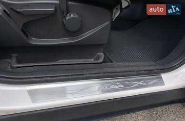 Внедорожник / Кроссовер Ford Kuga 2019 в 