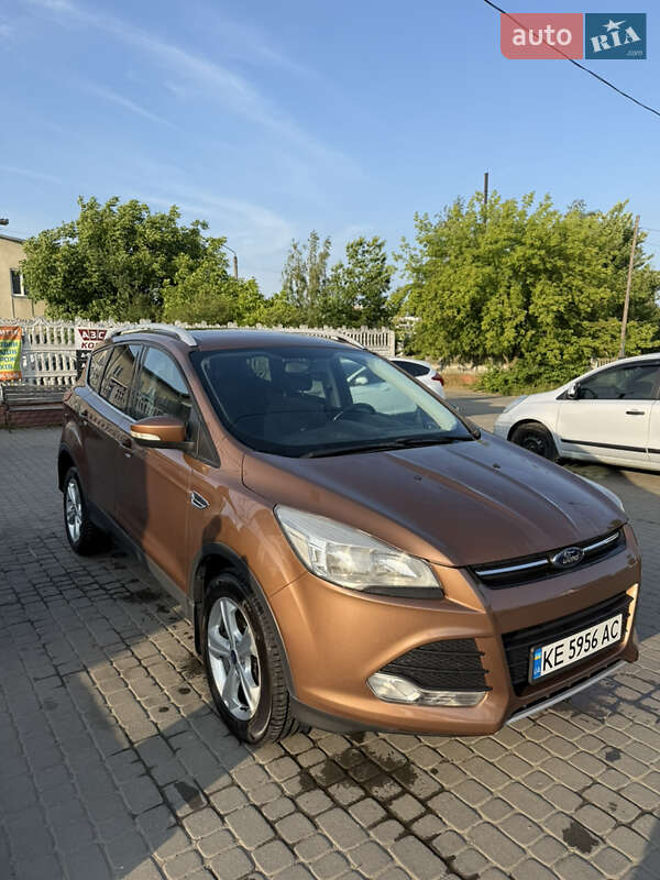Внедорожник / Кроссовер Ford Kuga 2013 в Ивано-Франковске
