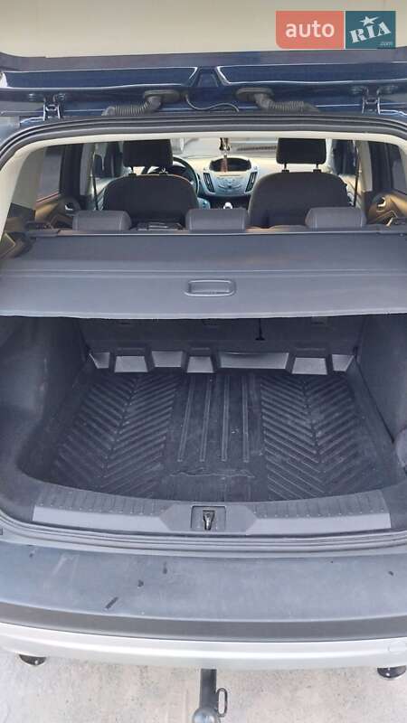 Внедорожник / Кроссовер Ford Kuga 2014 в Тернополе