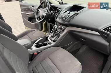 Внедорожник / Кроссовер Ford Kuga 2013 в 