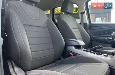 Внедорожник / Кроссовер Ford Kuga 2013 в 