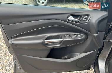 Внедорожник / Кроссовер Ford Kuga 2013 в 
