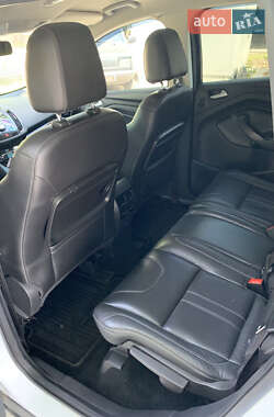 Внедорожник / Кроссовер Ford Kuga 2013 в 
