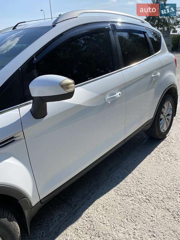 Позашляховик / Кросовер Ford Kuga 2009 в Львові