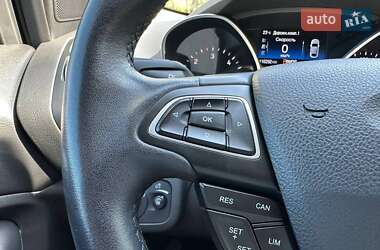 Внедорожник / Кроссовер Ford Kuga 2019 в 