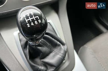 Внедорожник / Кроссовер Ford Kuga 2011 в 