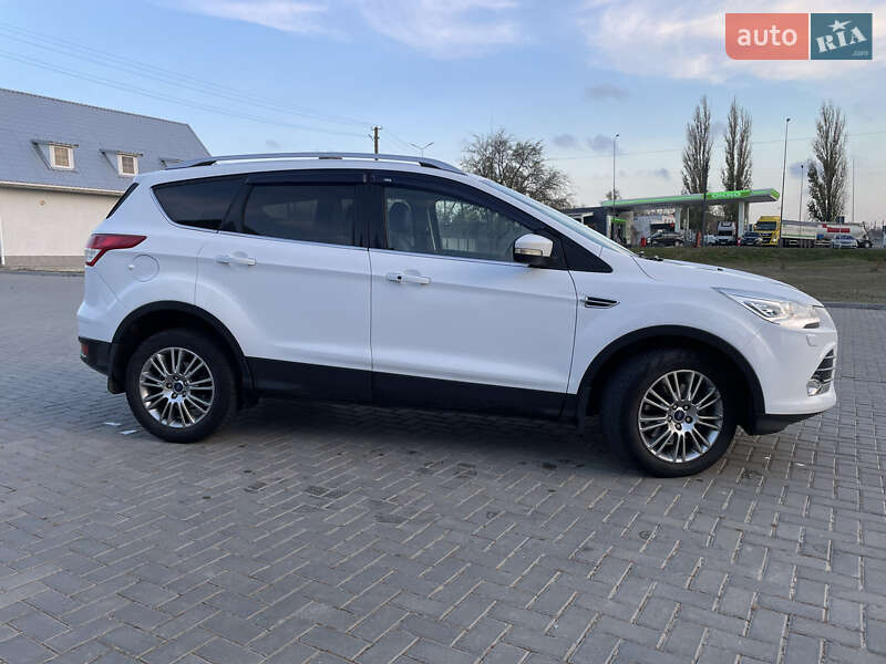 Внедорожник / Кроссовер Ford Kuga 2013 в Новой Одессе