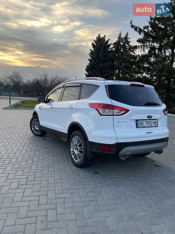 Внедорожник / Кроссовер Ford Kuga 2013 в Новой Одессе