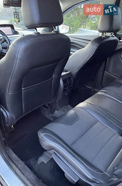 Внедорожник / Кроссовер Ford Kuga 2013 в 