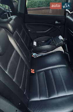 Внедорожник / Кроссовер Ford Kuga 2009 в 