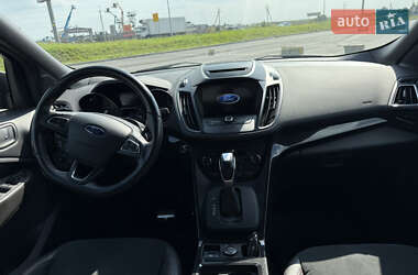 Внедорожник / Кроссовер Ford Kuga 2019 в 