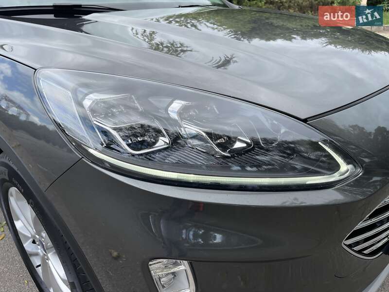 Позашляховик / Кросовер Ford Kuga 2021 в Києві