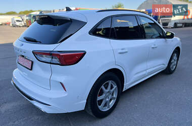 Внедорожник / Кроссовер Ford Kuga 2020 в 