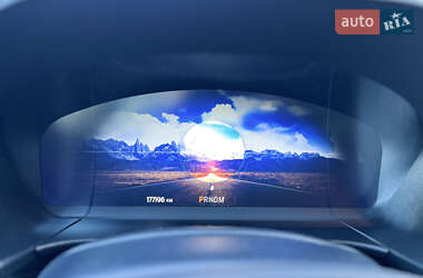 Внедорожник / Кроссовер Ford Kuga 2020 в 