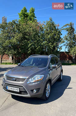 Внедорожник / Кроссовер Ford Kuga 2012 в 