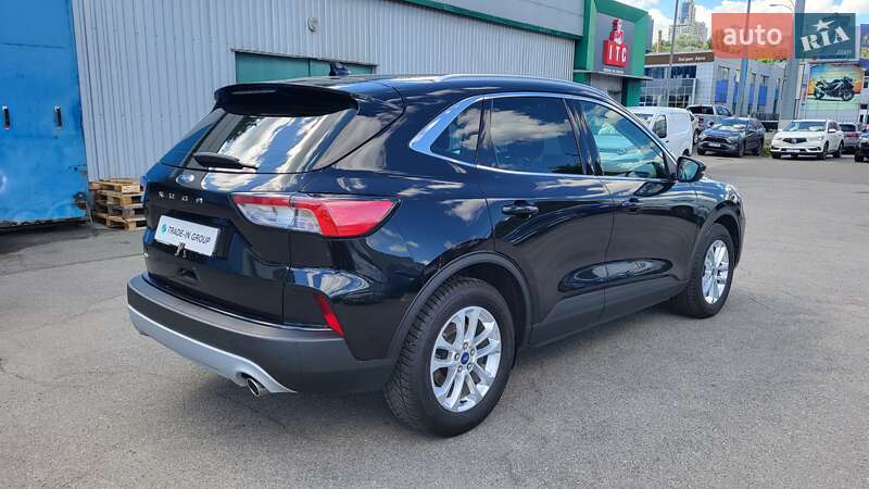 Внедорожник / Кроссовер Ford Kuga 2020 в Киеве