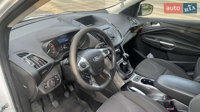 Позашляховик / Кросовер Ford Kuga 2013 в Бучі