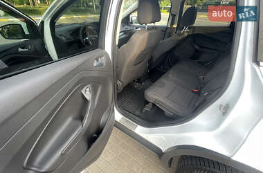 Внедорожник / Кроссовер Ford Kuga 2013 в 