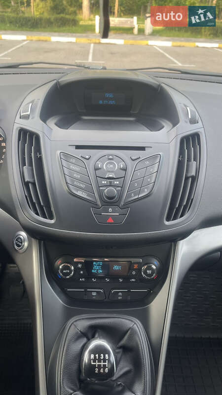 Позашляховик / Кросовер Ford Kuga 2013 в Бучі