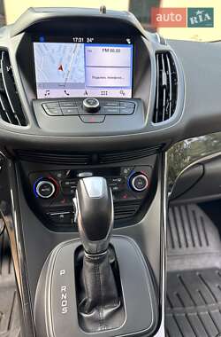 Внедорожник / Кроссовер Ford Kuga 2019 в 