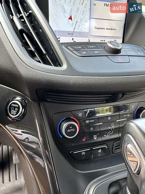 Внедорожник / Кроссовер Ford Kuga 2019 в Днепре