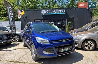 Позашляховик / Кросовер Ford Kuga 2013 в Чернівцях