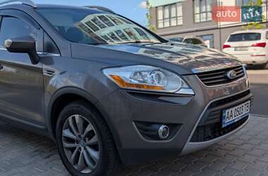 Внедорожник / Кроссовер Ford Kuga 2012 в 
