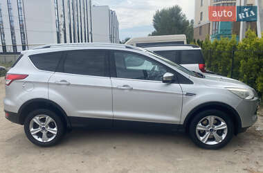 Внедорожник / Кроссовер Ford Kuga 2014 в 
