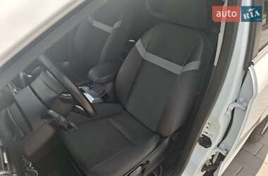 Внедорожник / Кроссовер Ford Kuga 2012 в 