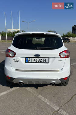 Внедорожник / Кроссовер Ford Kuga 2010 в 