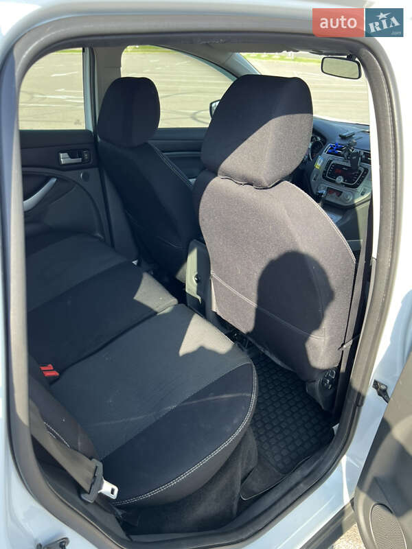 Внедорожник / Кроссовер Ford Kuga 2010 в Киеве фото 10 Внедорожник / Кроссовер Ford Kuga 2010 в Киеве