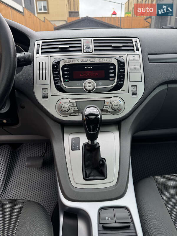 Внедорожник / Кроссовер Ford Kuga 2012 в Черновцах